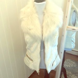 Guess....White faux fur vest....never worn!